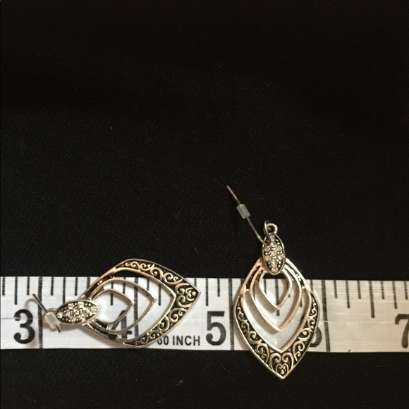 Earrings - Picture 8 of 8